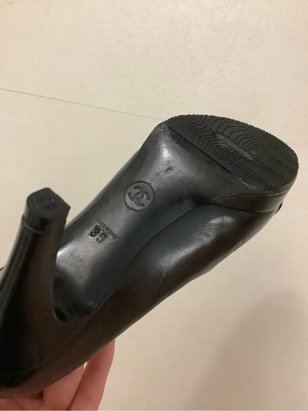 Authentic vintage Chanel Cap Toe Pumps heel size 35